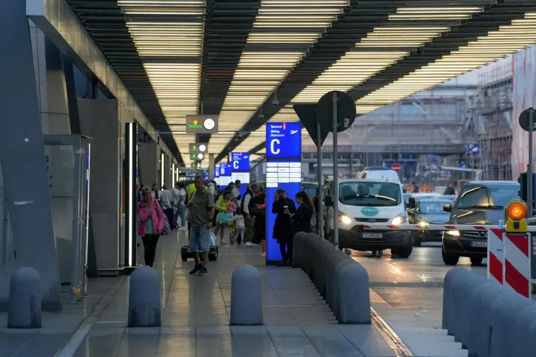 Malaria-Alarm am Frankfurter Flughafen: Zwei Mitarbeiter tot
