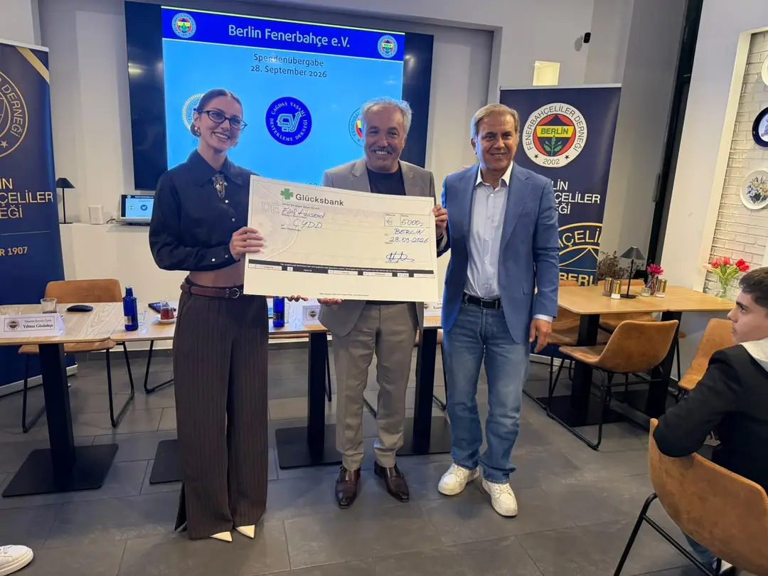 Fenerbahçe Berlin’den DKMS’ye 15 bin 320 Euro bağış