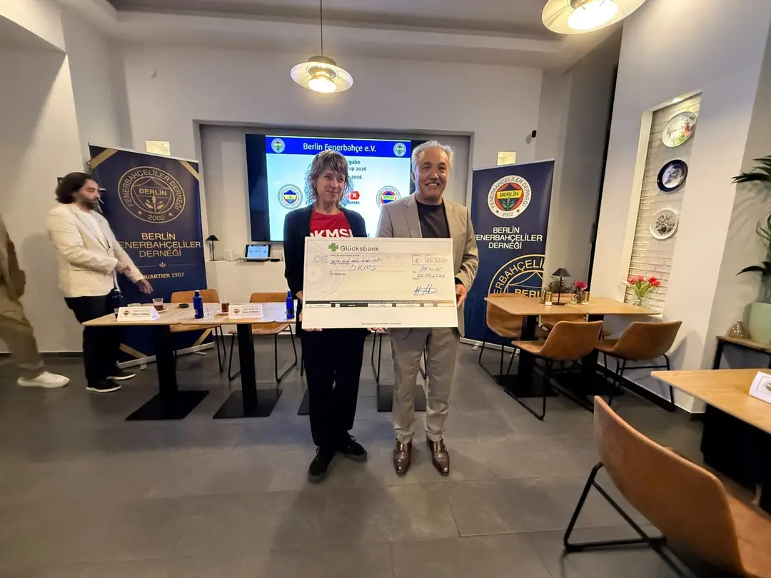 Fenerbahçe Berlin’den DKMS’ye 15 bin 320 Euro bağış
