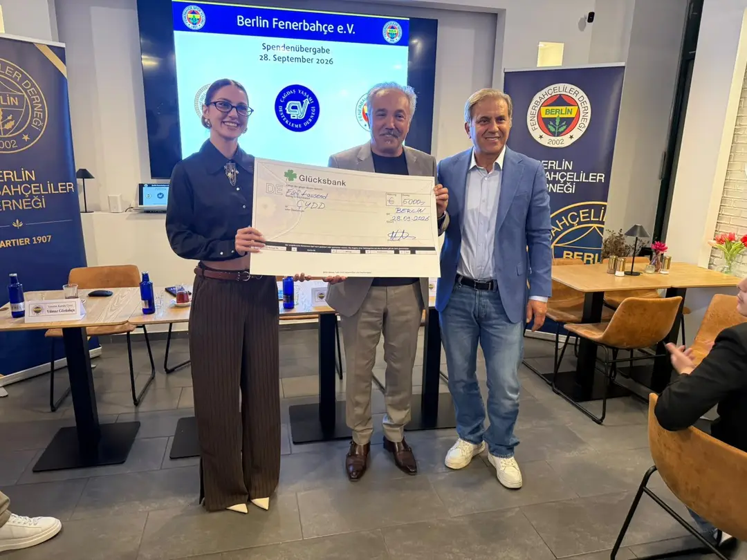 Fenerbahçe Berlin’den DKMS’ye 15 bin 320 Euro bağış