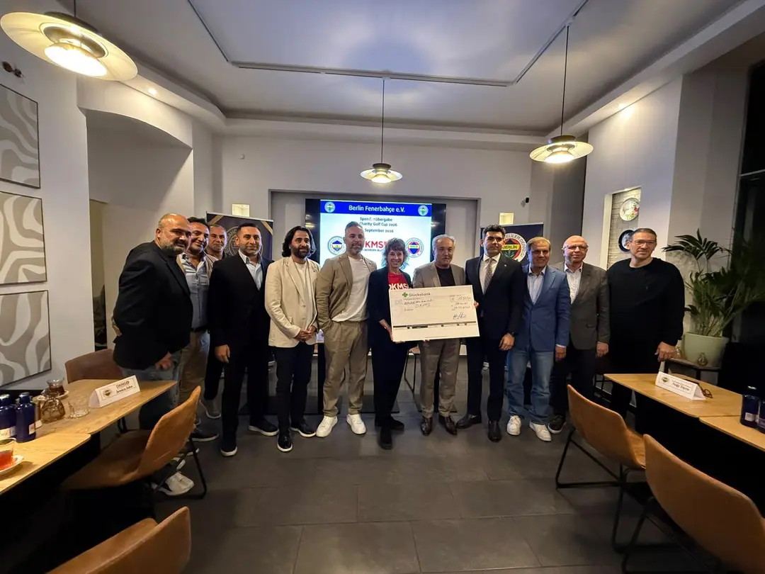 Fenerbahçe Berlin’den DKMS’ye 15 bin 320 Euro bağış