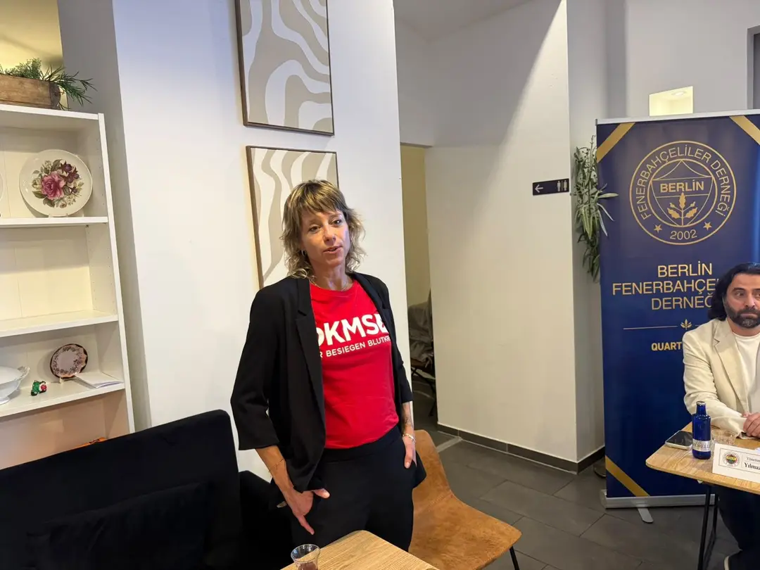 Fenerbahçe Berlin’den DKMS’ye 15 bin 320 Euro bağış
