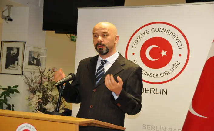 Psikoterapist Özkan Kenarlı’dan seminer