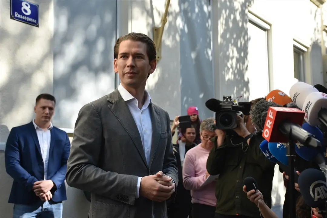 Avusturya'da seçimi sağcı Sebastian Kurz kazandı
