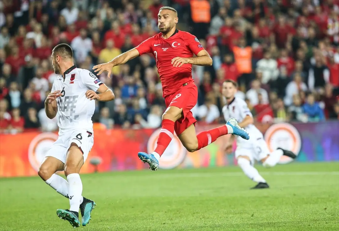 A Milli Futbol Takımı liderliğini sürdürdü
