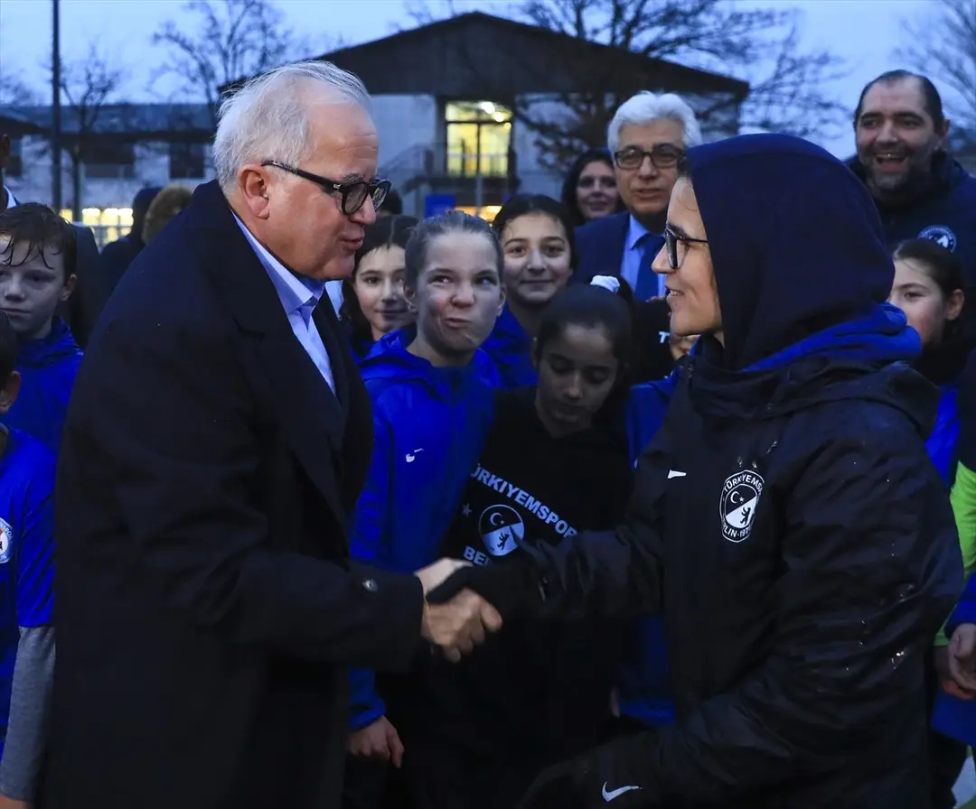 Almanya Futbol Federasyonundan ırkçılığa taviz yok