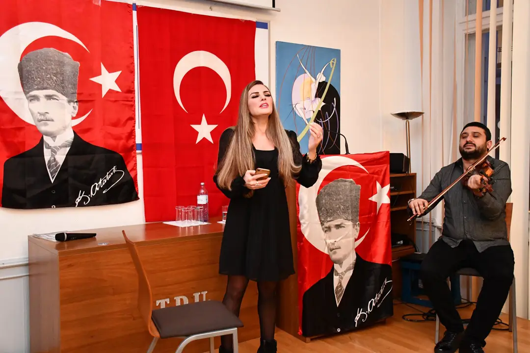 Berlin 'de 24 Kasım Öğretmenler Günü kutlandı