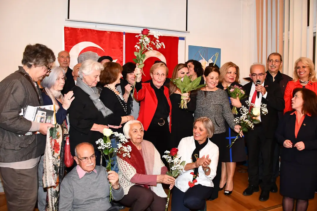 Berlin 'de 24 Kasım Öğretmenler Günü kutlandı