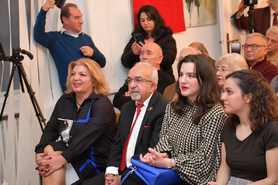 Berlin 'de 24 Kasım Öğretmenler Günü kutlandı