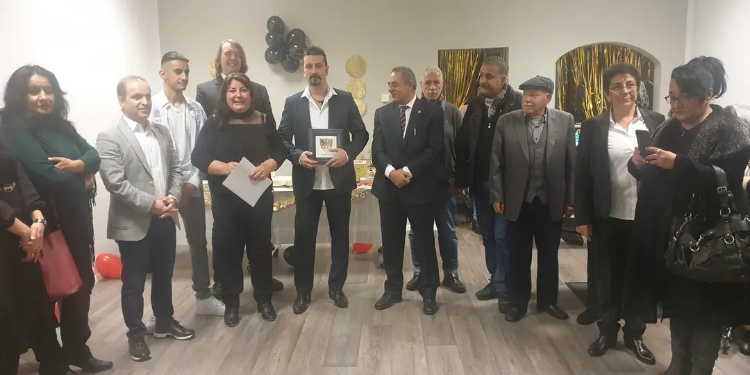 Duisburg`ta Güzellik Akademisi açıldı