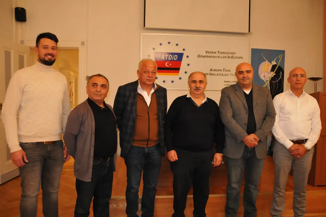 Berlinli Dönerciler bilgilendirme toplantısı