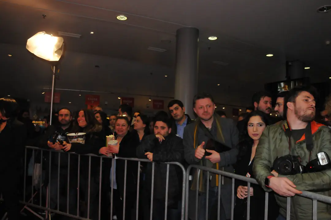 "Baba Parası" filminin Avrupa turnesindeki ilk galası Berlin'de yapıldı