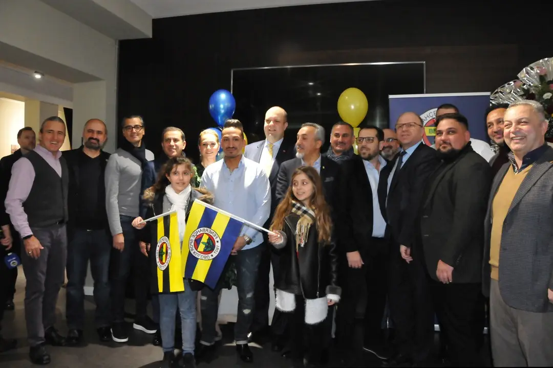 Berlin`de Fenerbahçeliler dernek lokaline kavuştu