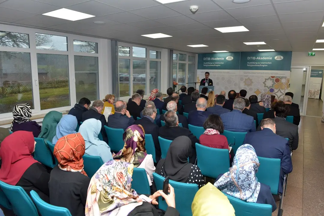 DİTİB Almanya'da imam yetiştirmeye başladı