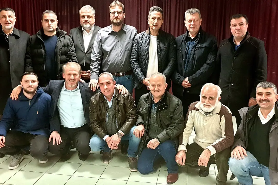 Türk Toplumu: Güvenli bir şekilde ibadet etmek istiyoruz