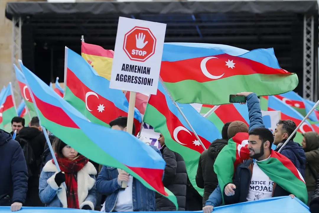 Hocalı Katliamı'nda hayatını kaybedenler Berlin'de anıldı