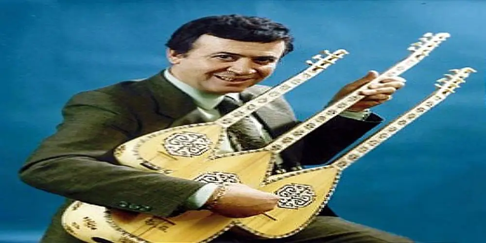 Bir ayağı Avrupa’da, bir ayağı Türkiye’de