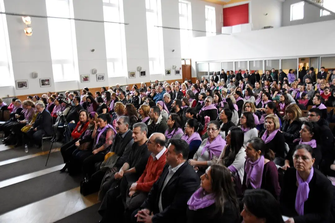 BAT-Cemevi’nde 8 Mart çok dilli ve çok renkli kutlandı