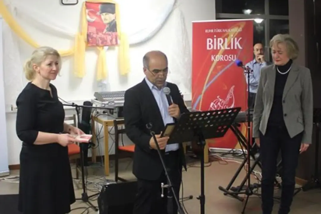 Ruhr Veliler Birliği "Yılın Emekçi Kadını" ödülünü verdi