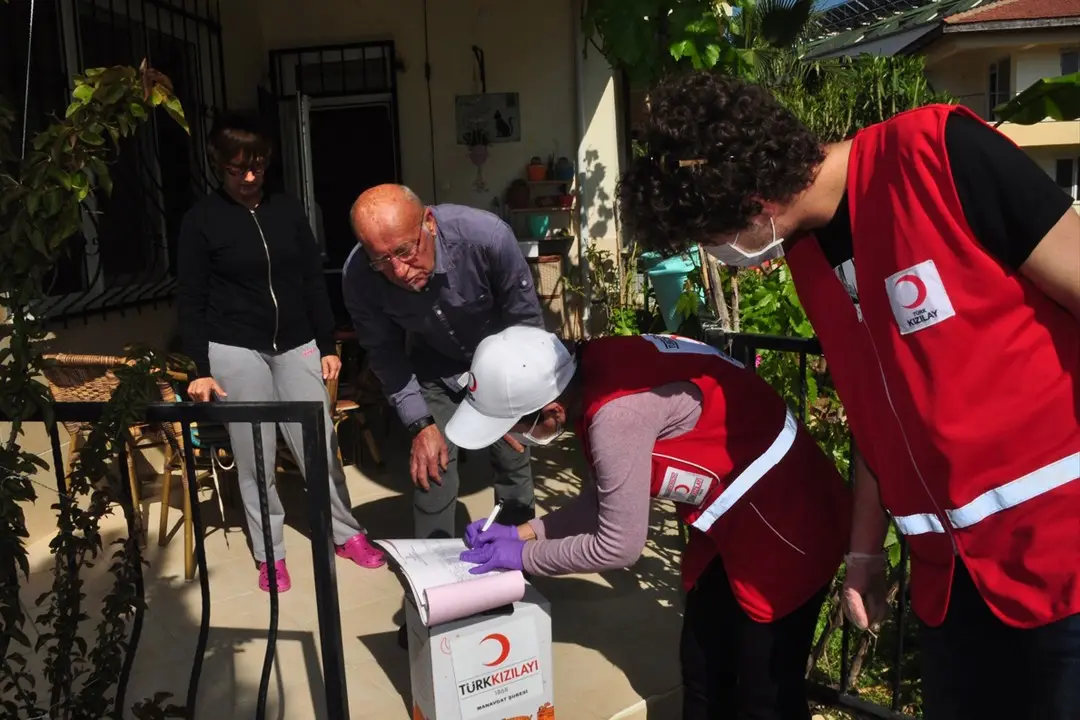 Antalya'da yerleşik yabancılardan Türkiye'nin Kovid-19 mücadelesine övgü