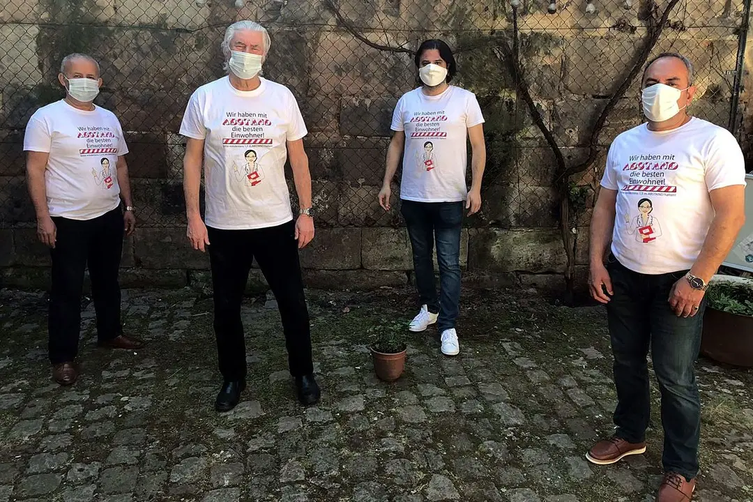 Fürth’lü İşadamından Tişörtlü Koronavirüs Uyarısı