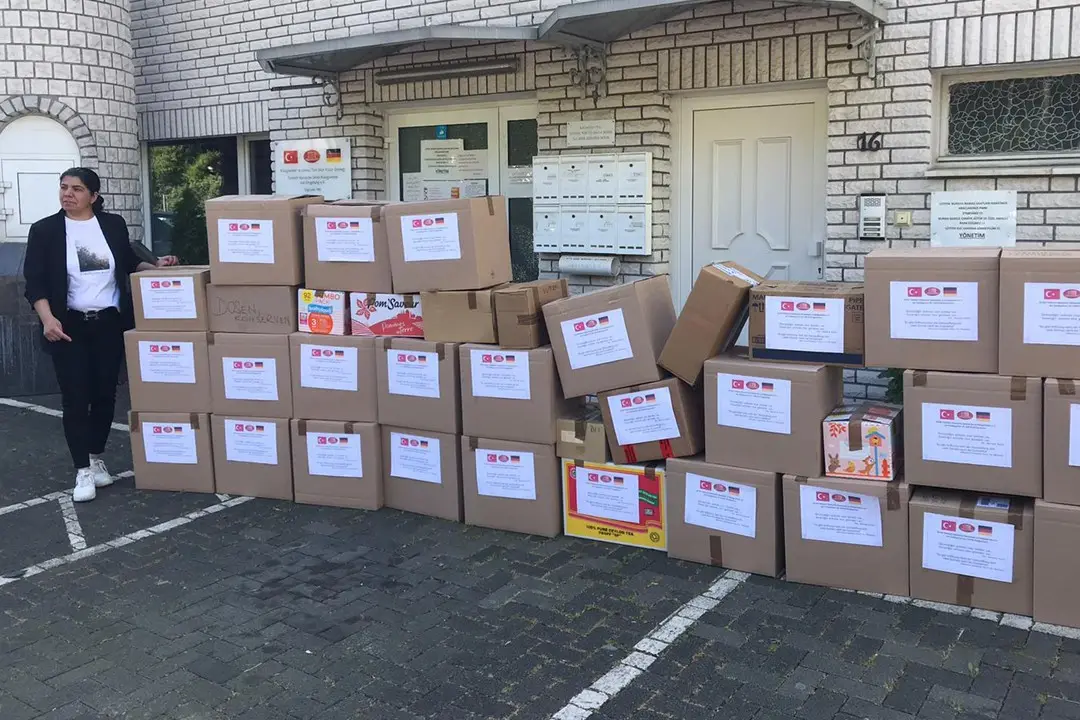DİTİB karantinadaki mültecilere yardım eli uzattı