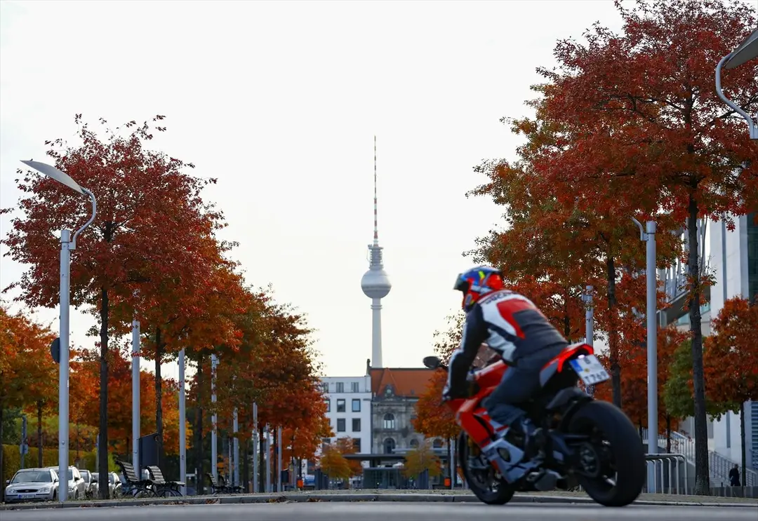 Berlin güz renkleriyle büyülüyor
