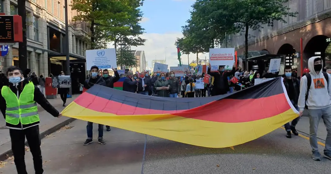 Hamburg’da Azerbaycan ile dayanışma mitingi