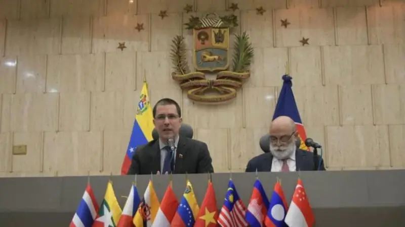Venezuela'dan Güneydoğu Asya'ya Açılma Girişimi