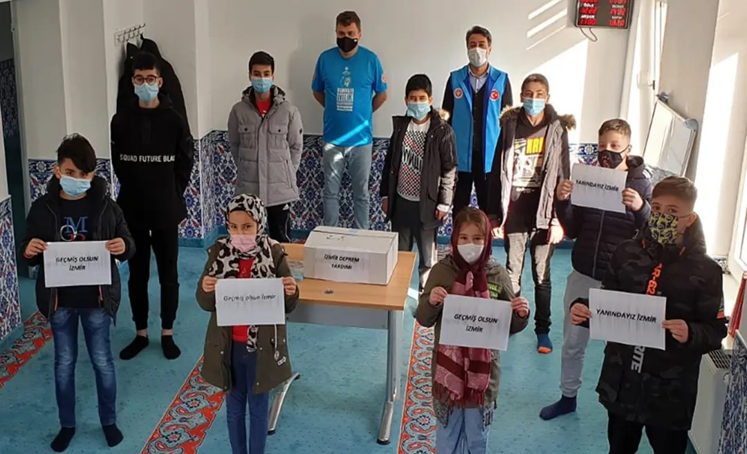 Minik kalplerden deprem mağdurlarına anlamlı destek