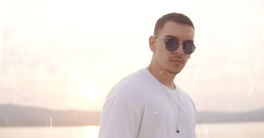 Müzik Dünyasına Yepyeni ve İddialı Bir İsim Geliyor