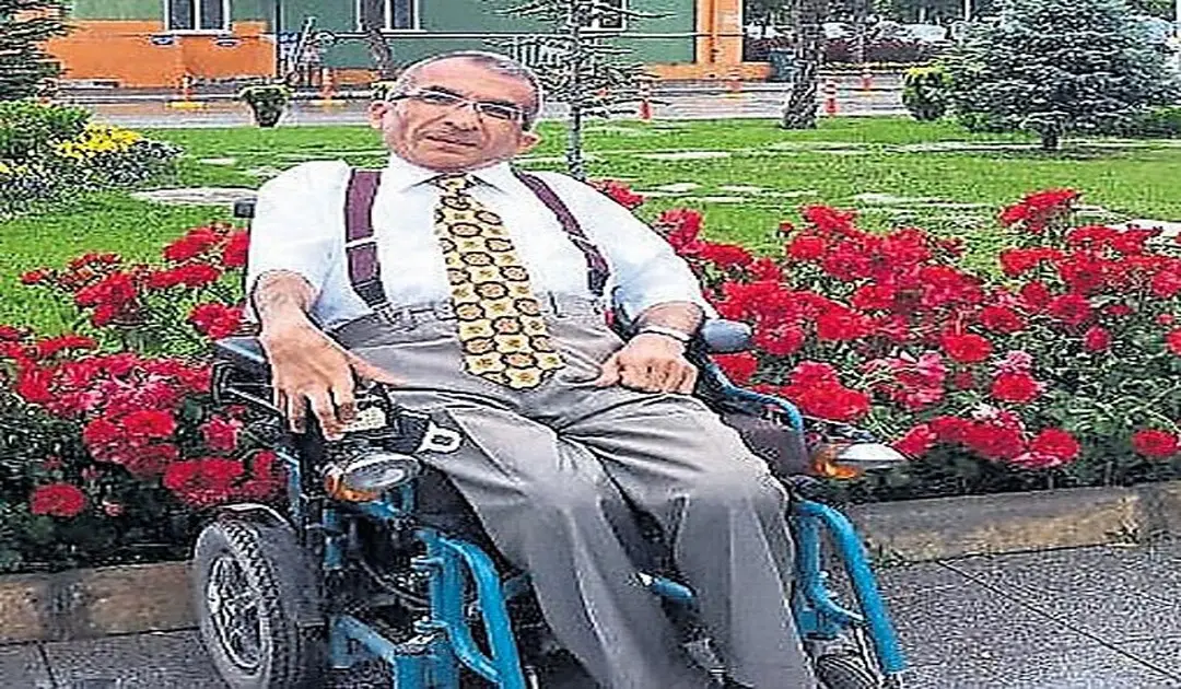 Engelleri Aşarak Üniversiteyi Bitirdi ve 5 Kitap Yazdı