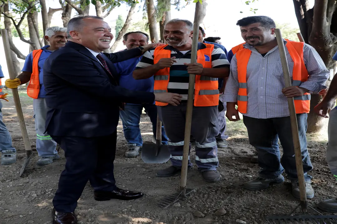 Antalya Büyükşehir Belediyesi’nde asgari ücret 3 bin 100 lira
