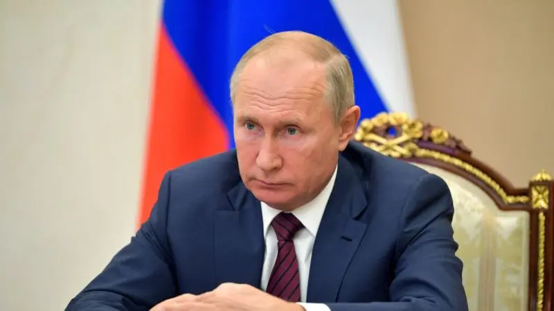 Putin’den Rusya’da Toplu Aşılama Talimatı