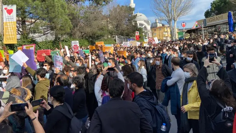 Boğaziçi Camiası Dışarıdan Rektör Atamasına Karşı Çıkıyor