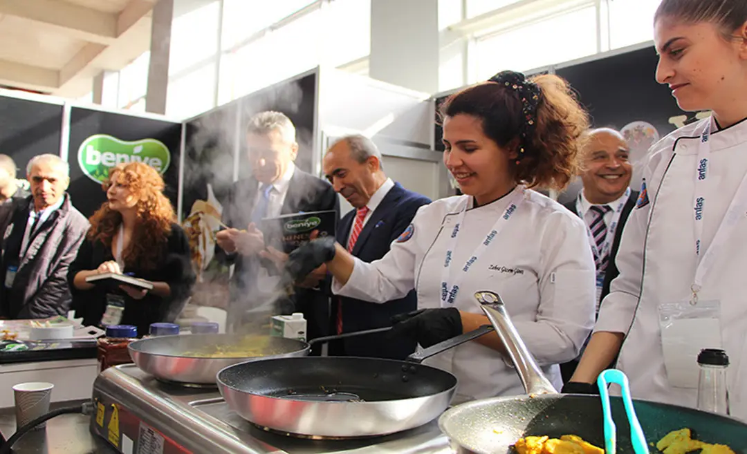 Turizm sezonu 3,5 milyar dolarlık ticaret hacmi yaratan fuarla hareketlenecek
