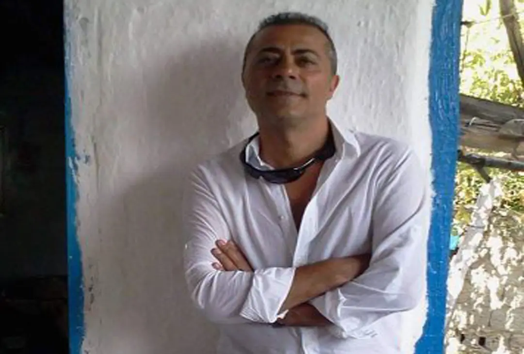 Haluk Özkan İzmir Sinagoglarını Belge Altına Aldı
