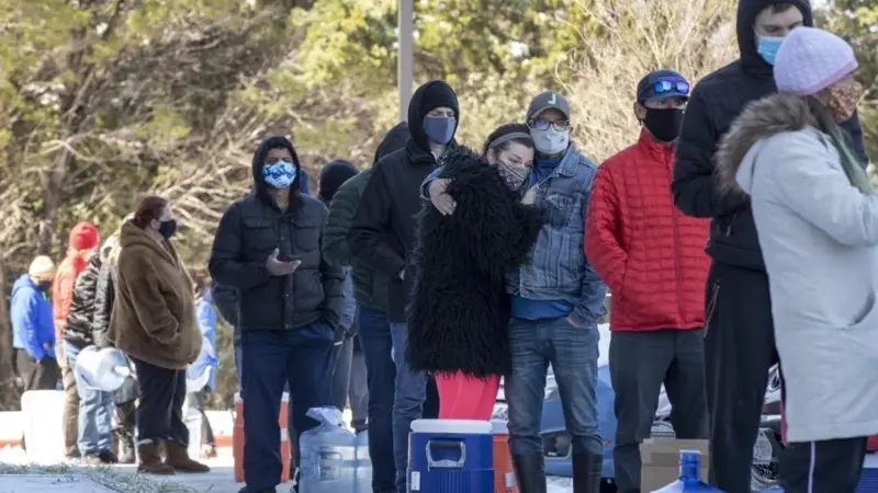 Teksas’ta Normal Hayata Ne Zaman Dönülecek?