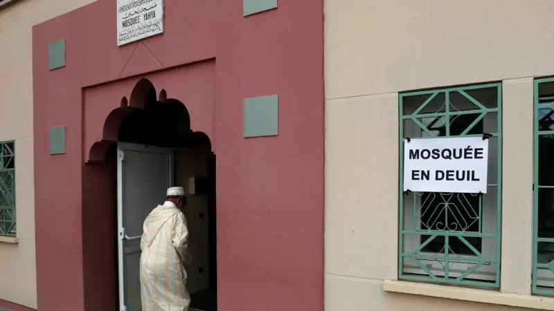 Türk Dernekleri 'Fransız İslamı' Tartışmasında Hedefte