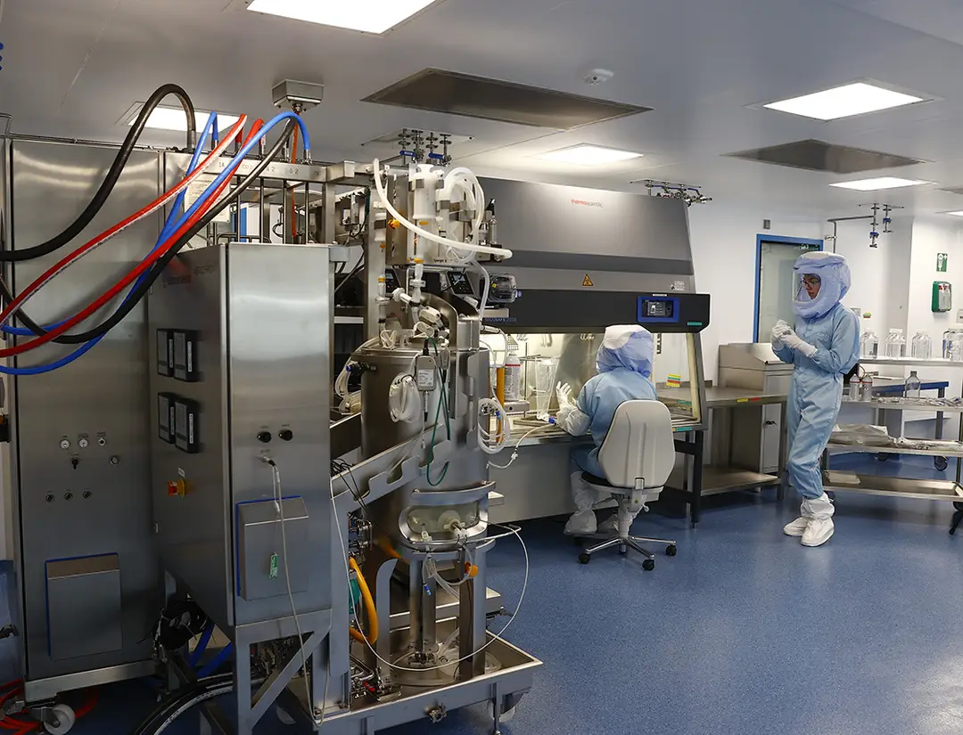 BioNTech'in aşı üretim tesisinin kapıları gazetecilere açıldı