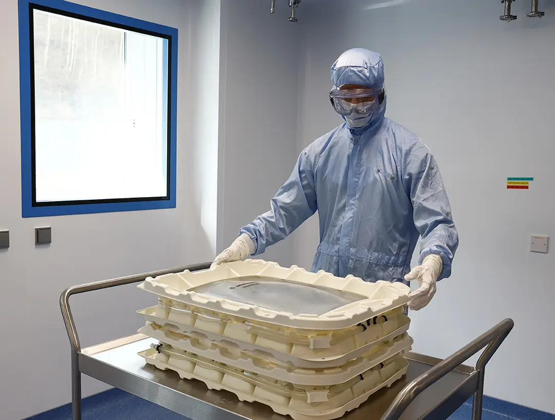 BioNTech'in aşı üretim tesisinin kapıları gazetecilere açıldı