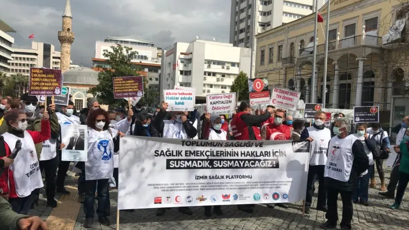 Salgının Yıldönümünde Sağlık Çalışanları Tepkili