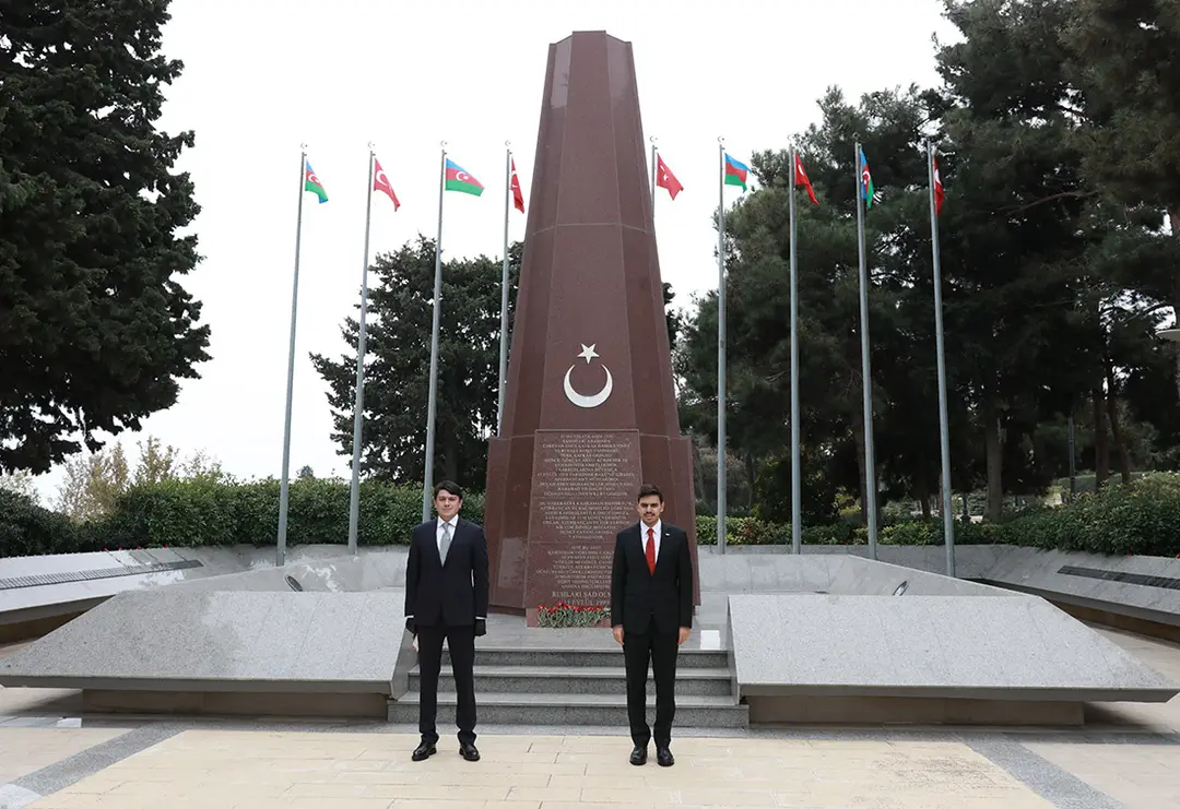 DİASPORALAR ARASINDAKİ İŞ BİRLİĞİ ŞUŞA BEYANNAMESİ İLE PERÇİNLENDİ