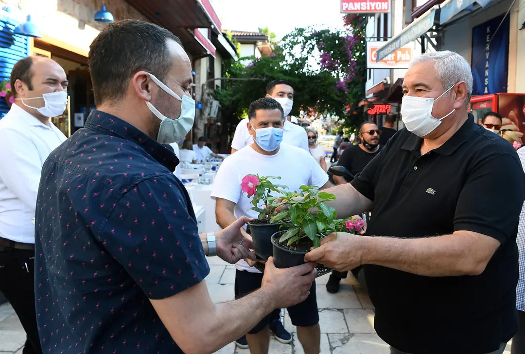 Davut Çetin: Antalya’nın dayanacak gücü kalmadı