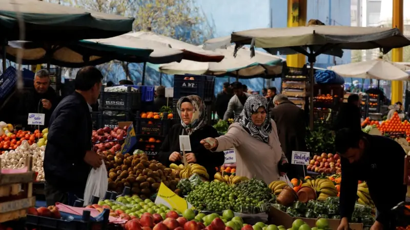Tüketici Enflasyonu Hafif Düştü Üretici Enflasyonu Tarihi Zirveye Yöneldi