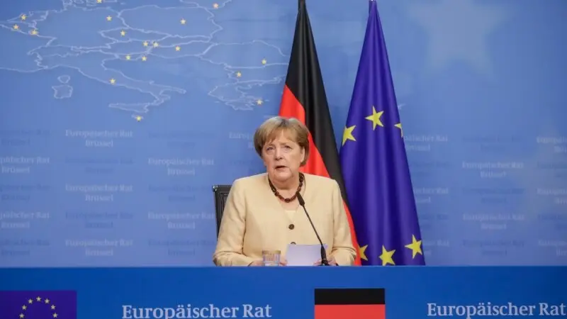 Seçimin Yaklaştığı Almanya'da Merkel'in Koltuğuna Kim Oturacak?