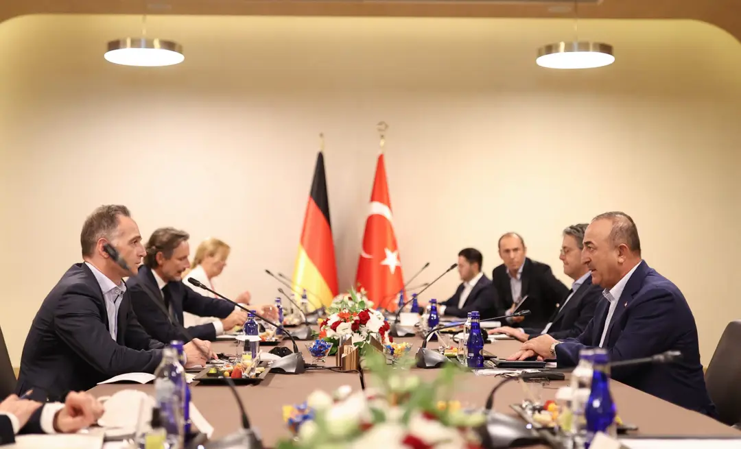 Çavuşoğlu, Maas ile görüştü