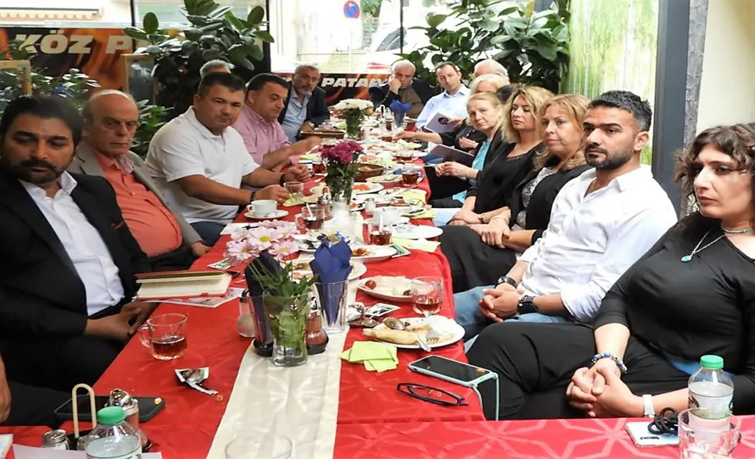 HTBB Toplantısında, YTB Yetkilileri Projelerini Anlattılar