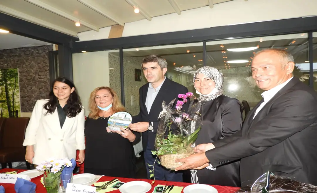 HTBB Toplantısında, YTB Yetkilileri Projelerini Anlattılar