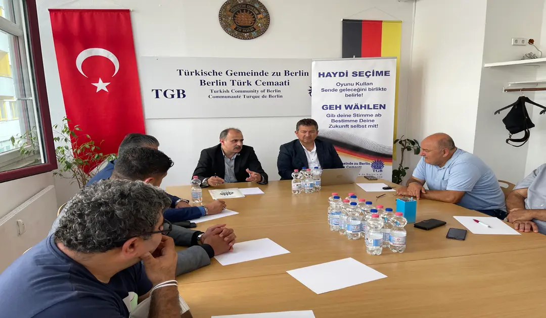 Berlin Türk Cemaati, Almanya'da seçime katılım çağrısı yaptı